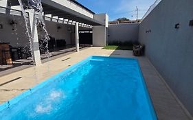 Linda Casa Nova e com piscina